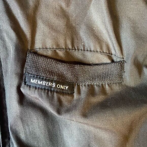 Vintage Men’s Members Only Dark Gray Jacket - Picture 7 of 12